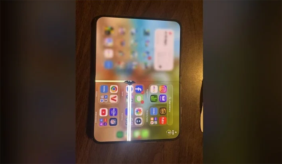 Layar iPhone Duo Retak dalam Tiga Jam, Garansi Ditolak