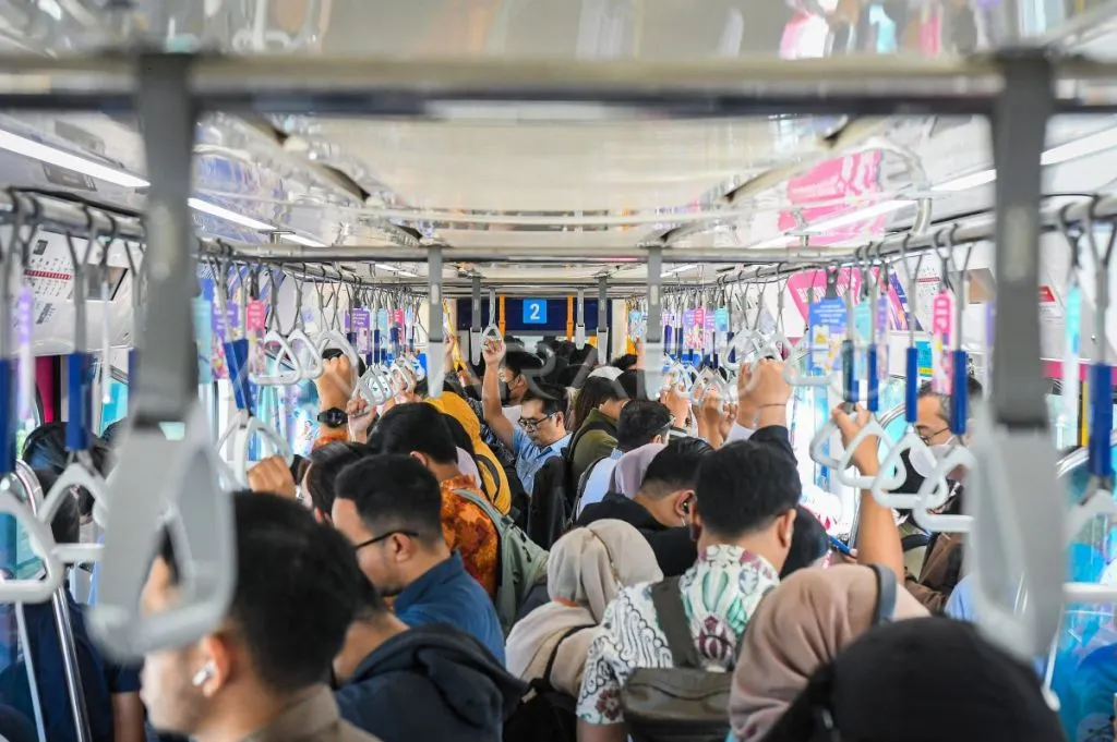 Kartu Transportasi Gratis bagi Pencari Kerja: Syarat dan Tantangan Akses