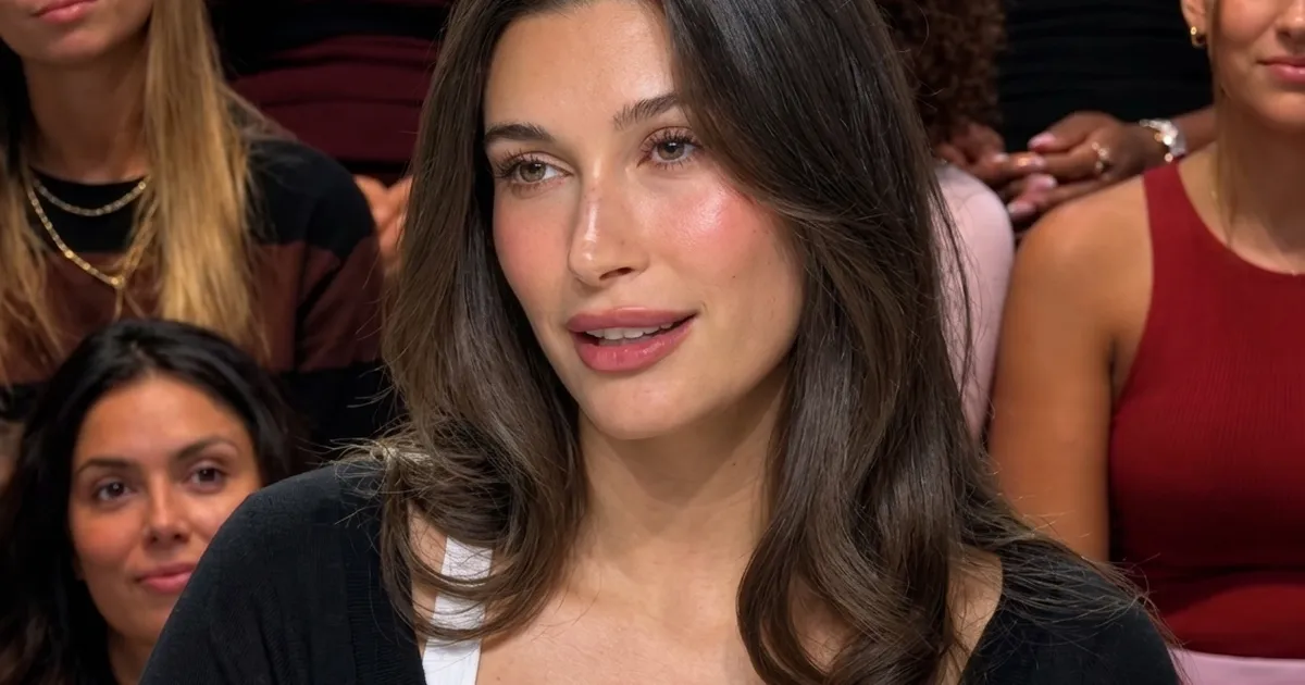 Recreate Makeup Natural Glowing ala Hailey Bieber
