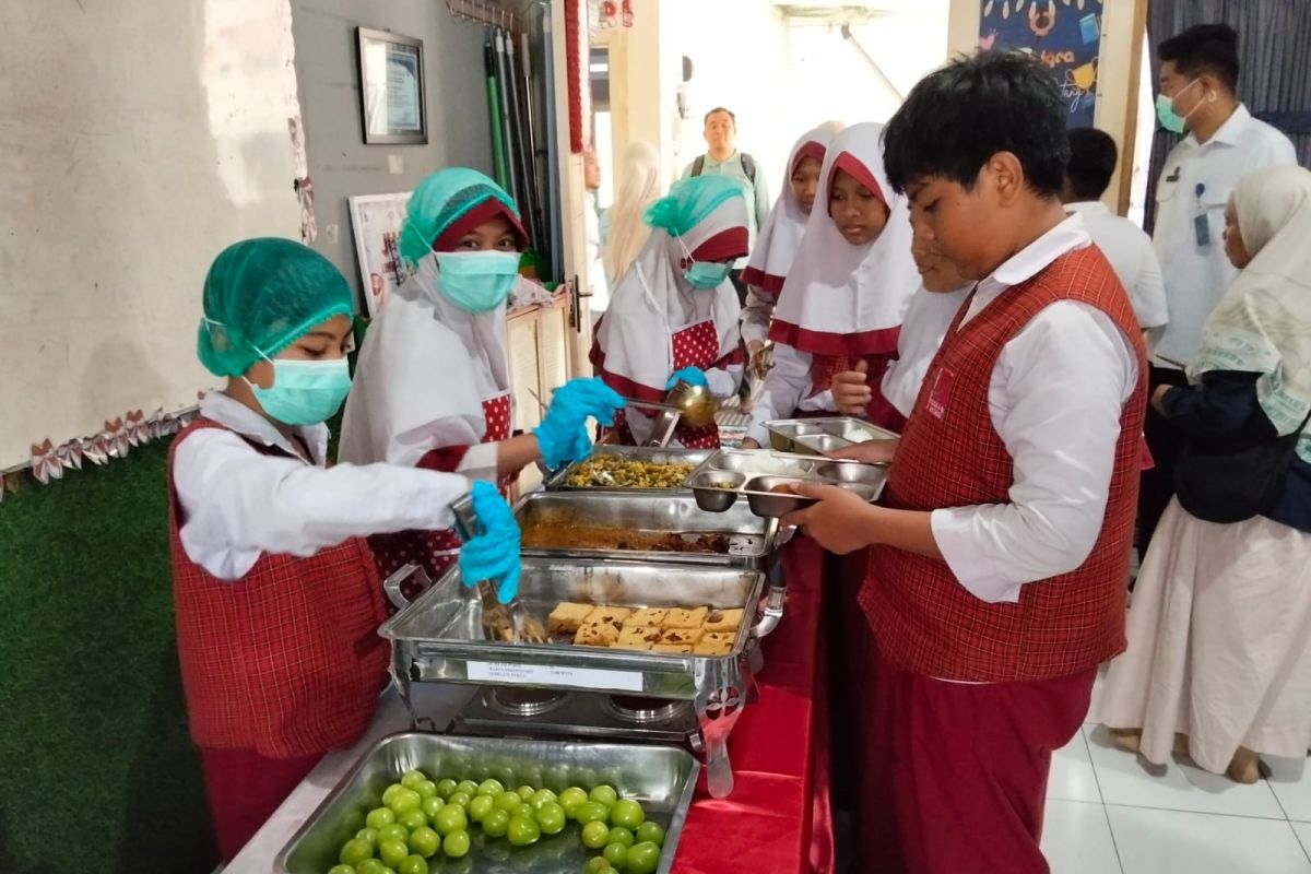 Prasmanan MBG Diuji, Siswa Menyukai Hidangan Hangat dan Segar