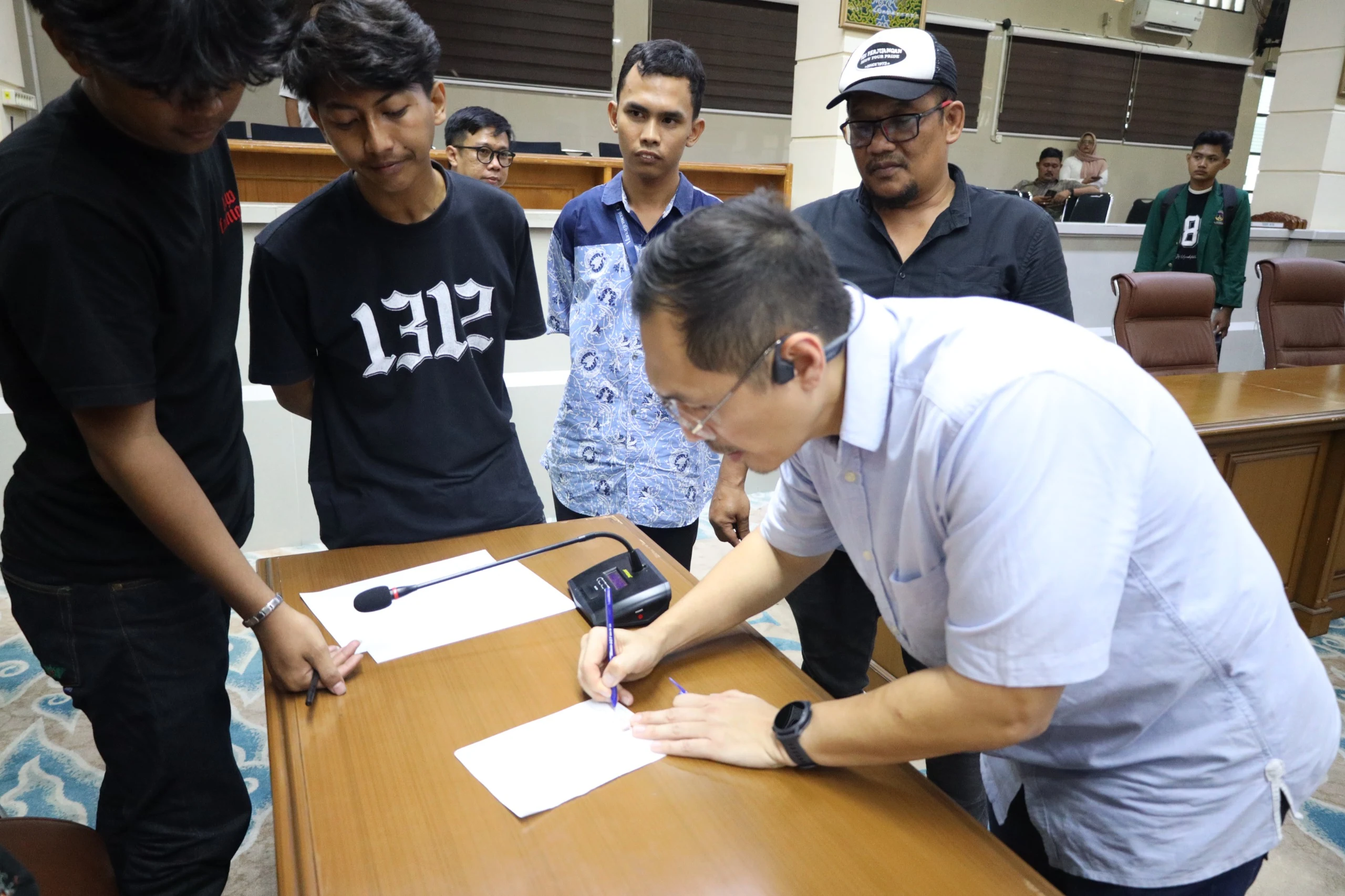 Dugaan Keracunan MBG Menguji SOP Penyedia Makanan Sekolah