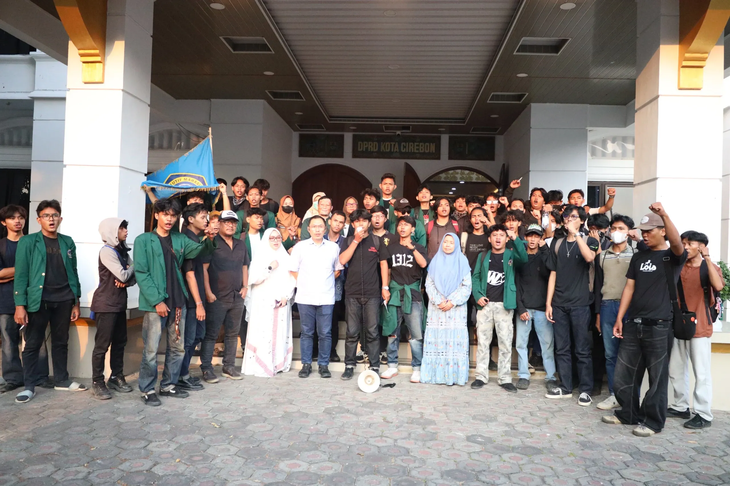 Dugaan Keracunan MBG Menguji SOP Penyedia Makanan Sekolah