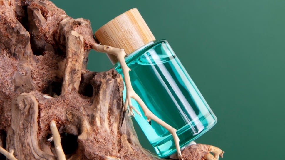 Cara Memilih Parfum Musim Hujan yang Nyaman dan Tahan Lama