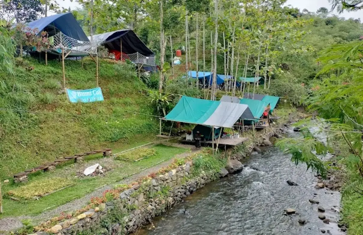 Tempat Camping Tepi Sungai dan Danau untuk Akhir Pekan Keluarga