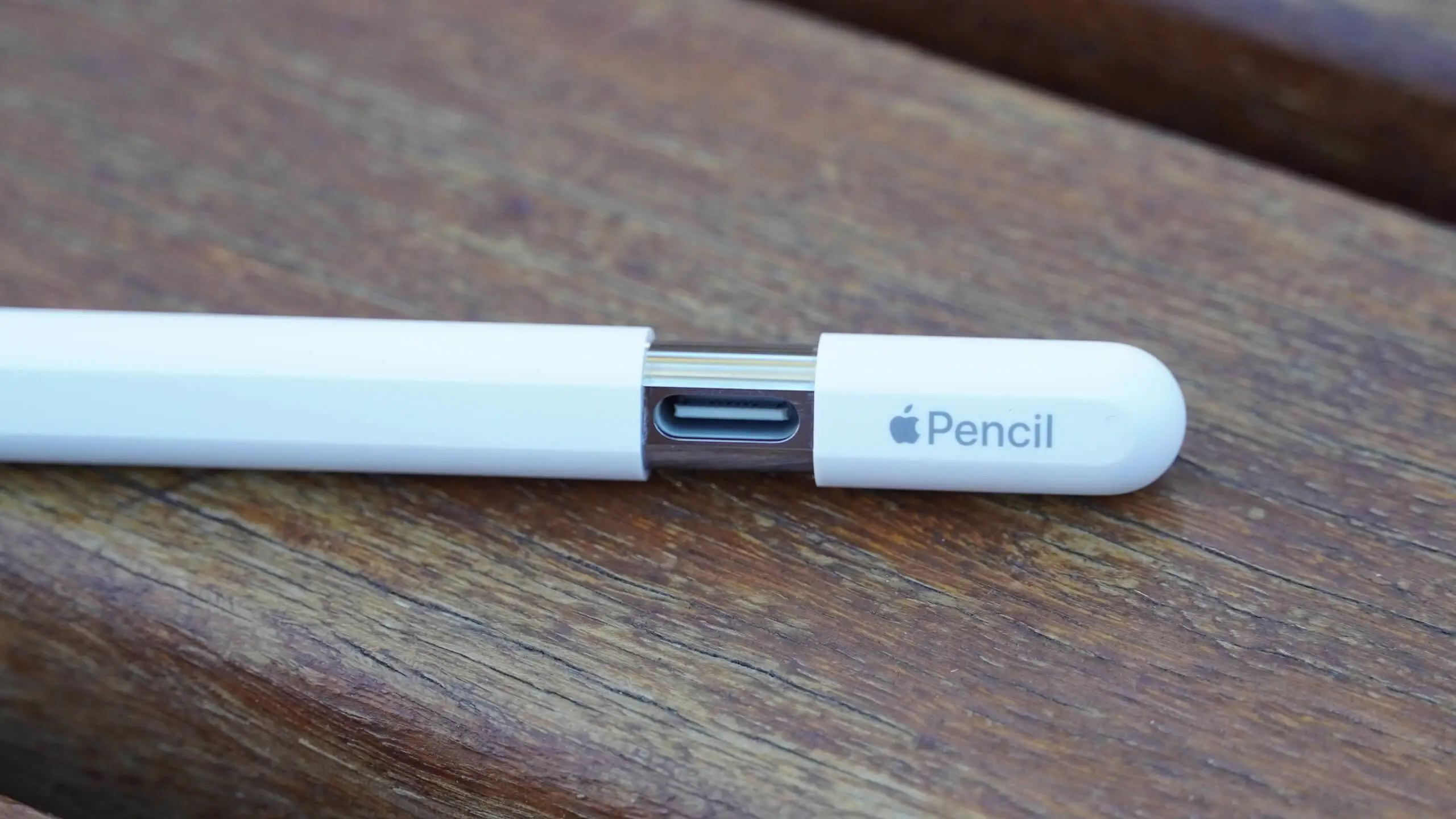 iOS 27.2: Siri Mengingat Percakapan, iPhone Duo Mendukung Apple Pencil