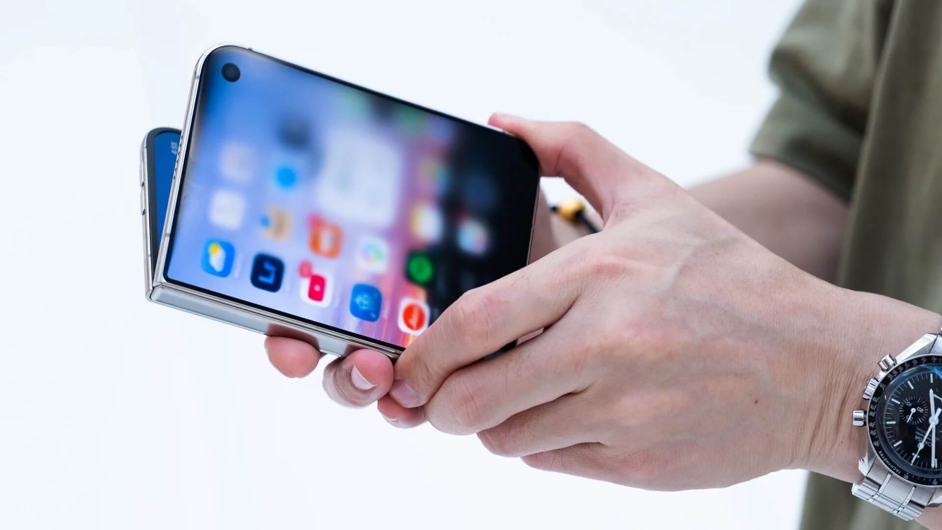 iOS 27.2: Siri Mengingat Percakapan, iPhone Duo Mendukung Apple Pencil