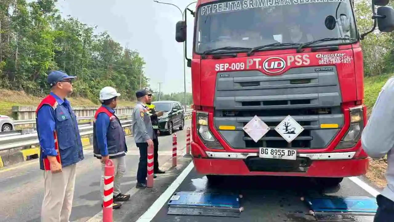 17 Juta Kendaraan Menguji Kesiapan Jalan Tol