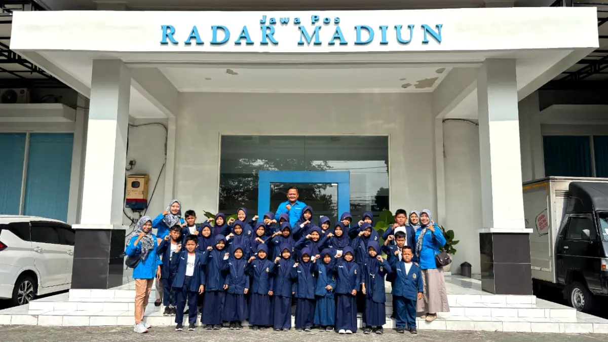 Dari Menulis Berita hingga Berbicara, Siswa Berlatih Jurnalistik