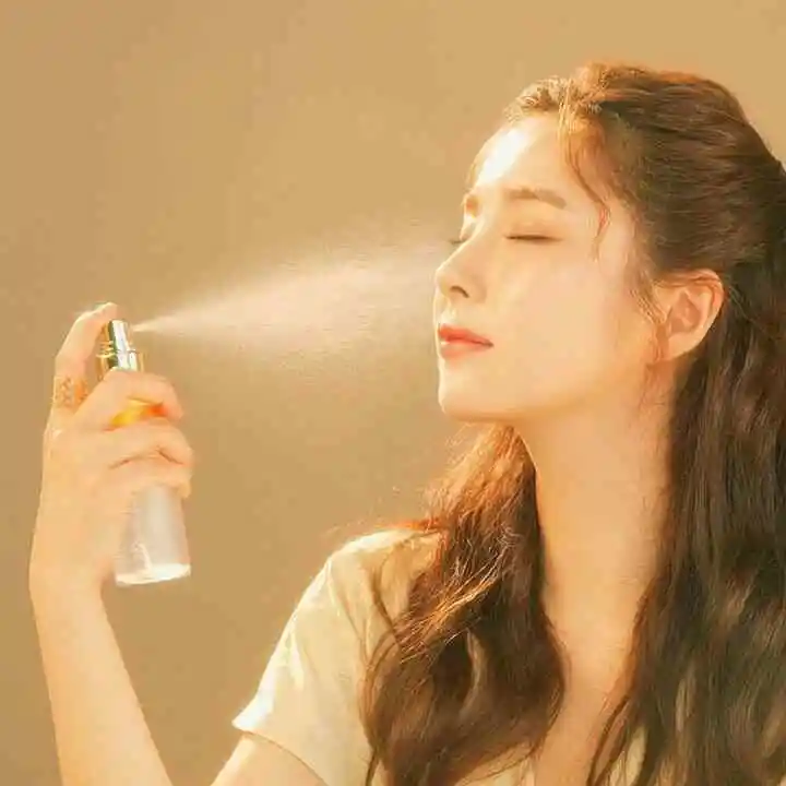 Cara Pakai Setting Spray agar Makeup Lebih Tahan Lama