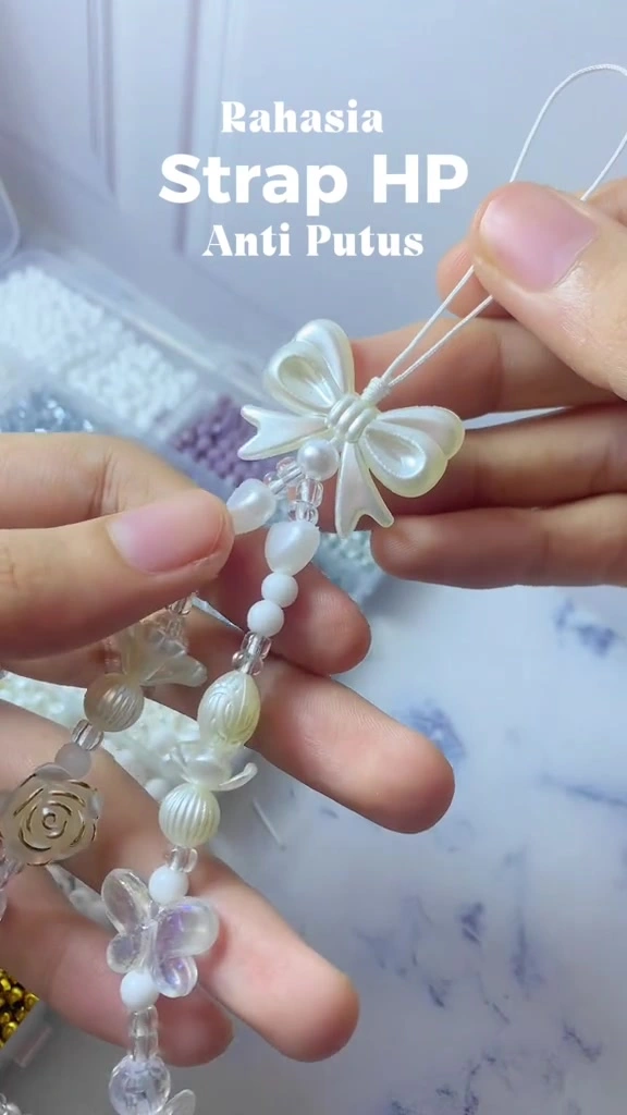 Strap HP Manik Lokal yang Lucu tapi Tetap Nyaman Dipakai