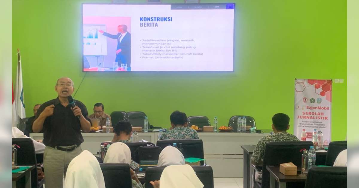 Pelajar Tuban Belajar Jurnalistik dan Mengenal Hulu Migas