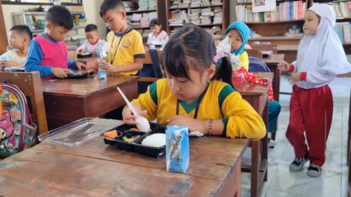 Inspeksi SPPG Menempatkan Daerah di Garda Depan Program MBG
