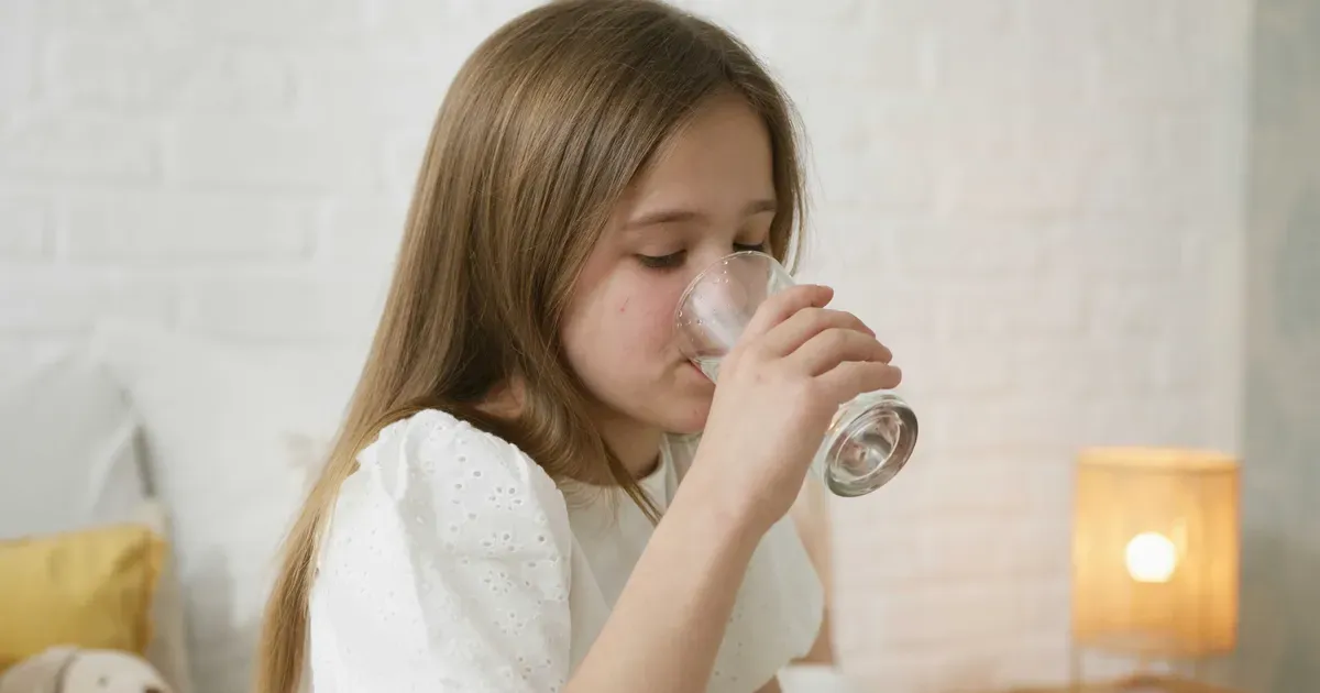 Cara Memilih Air Minum Berkualitas untuk Anak: Panduan Orang Tua