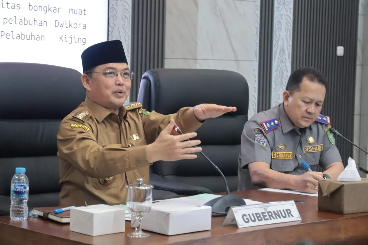 Truk Bermuatan Tak Bebas Melintas di Duplikasi Kapuas I
