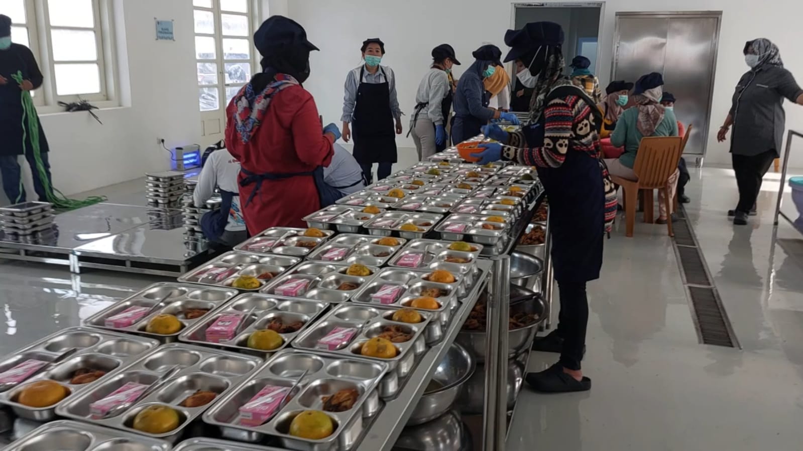 Orang Tua dan Kader Posyandu Awasi Dapur serta Menu MBG