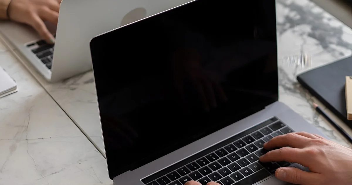 Laptop Mana yang Paling Worth It? Pilih Sesuai Kebutuhan