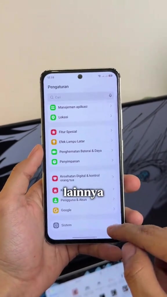 Menu Pengaturan Android dengan kolom pencarian dan daftar opsi