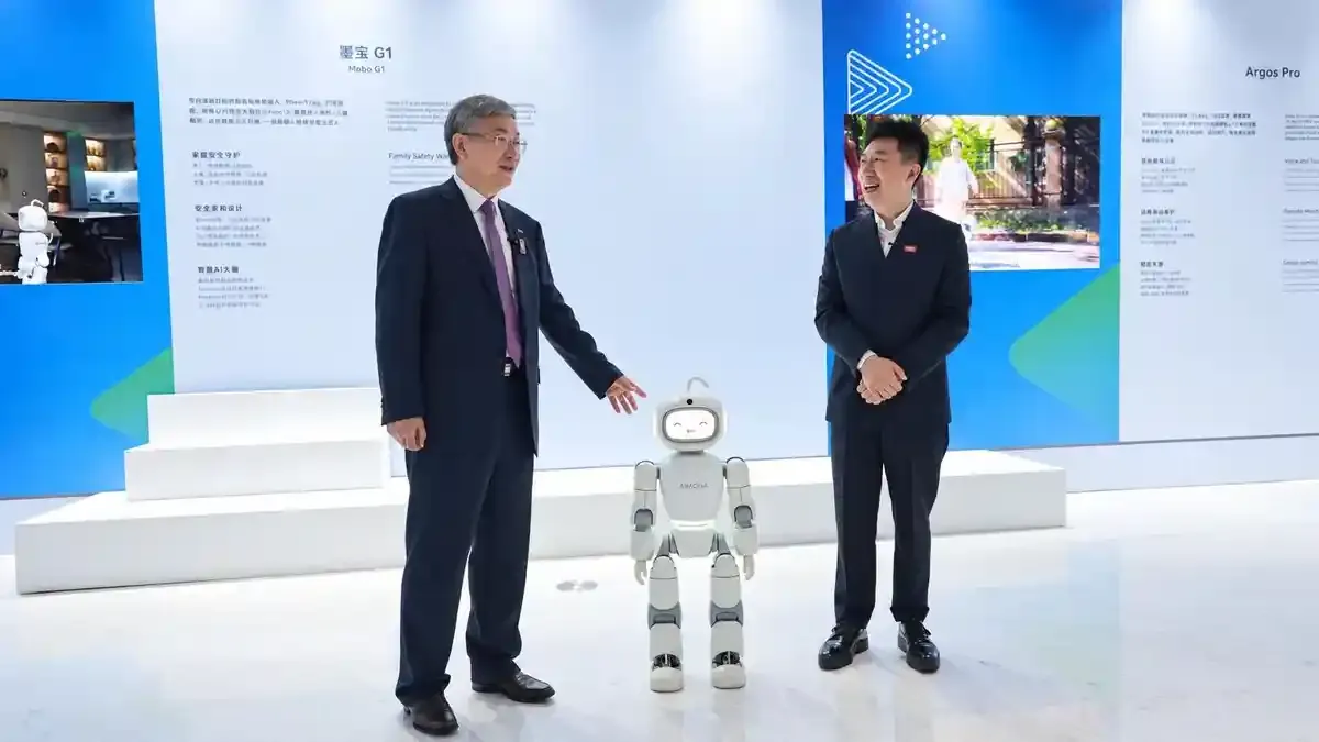 Robot Humanoid AiMOGA dari Rumah hingga Layanan Publik