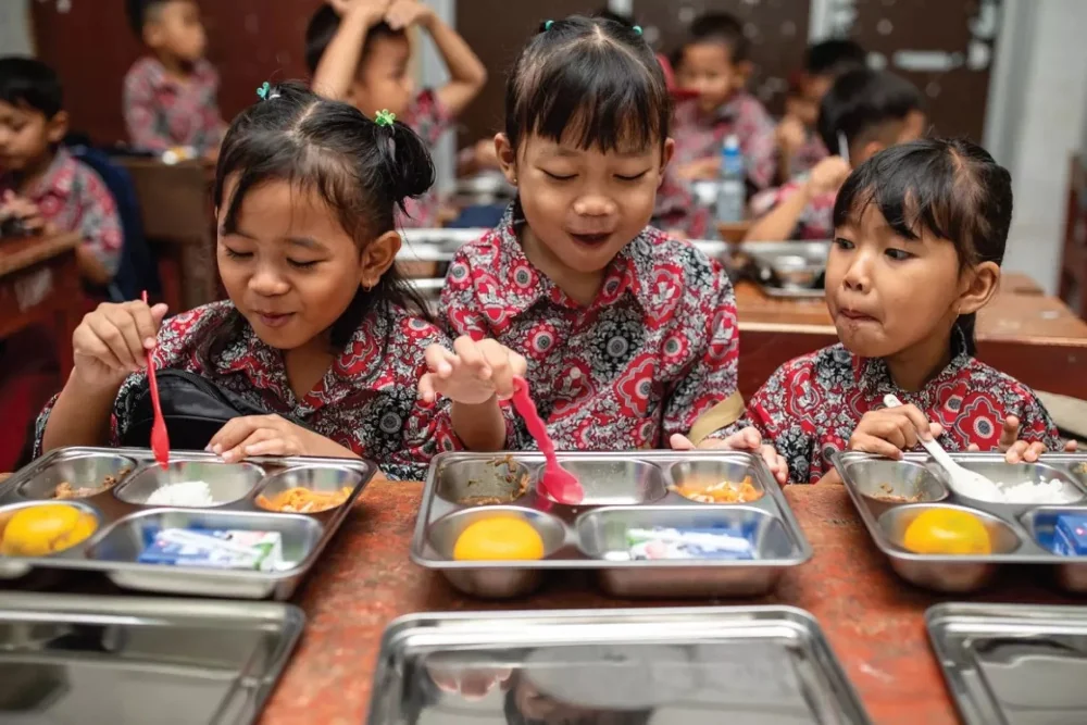 Dapur Fiktif hingga Penutupan Ribuan Mitra: BGN Benahi MBG