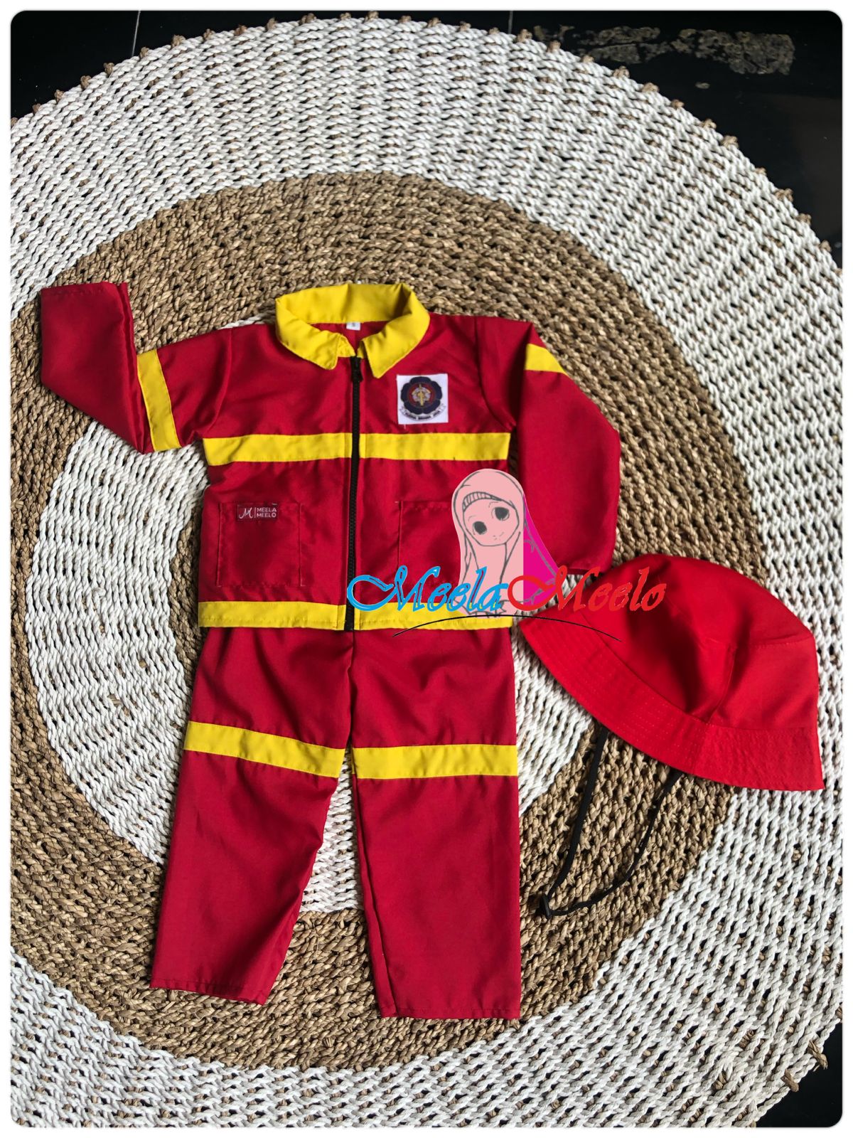 Harga Baru Turun: Setelan Kostum Anak
