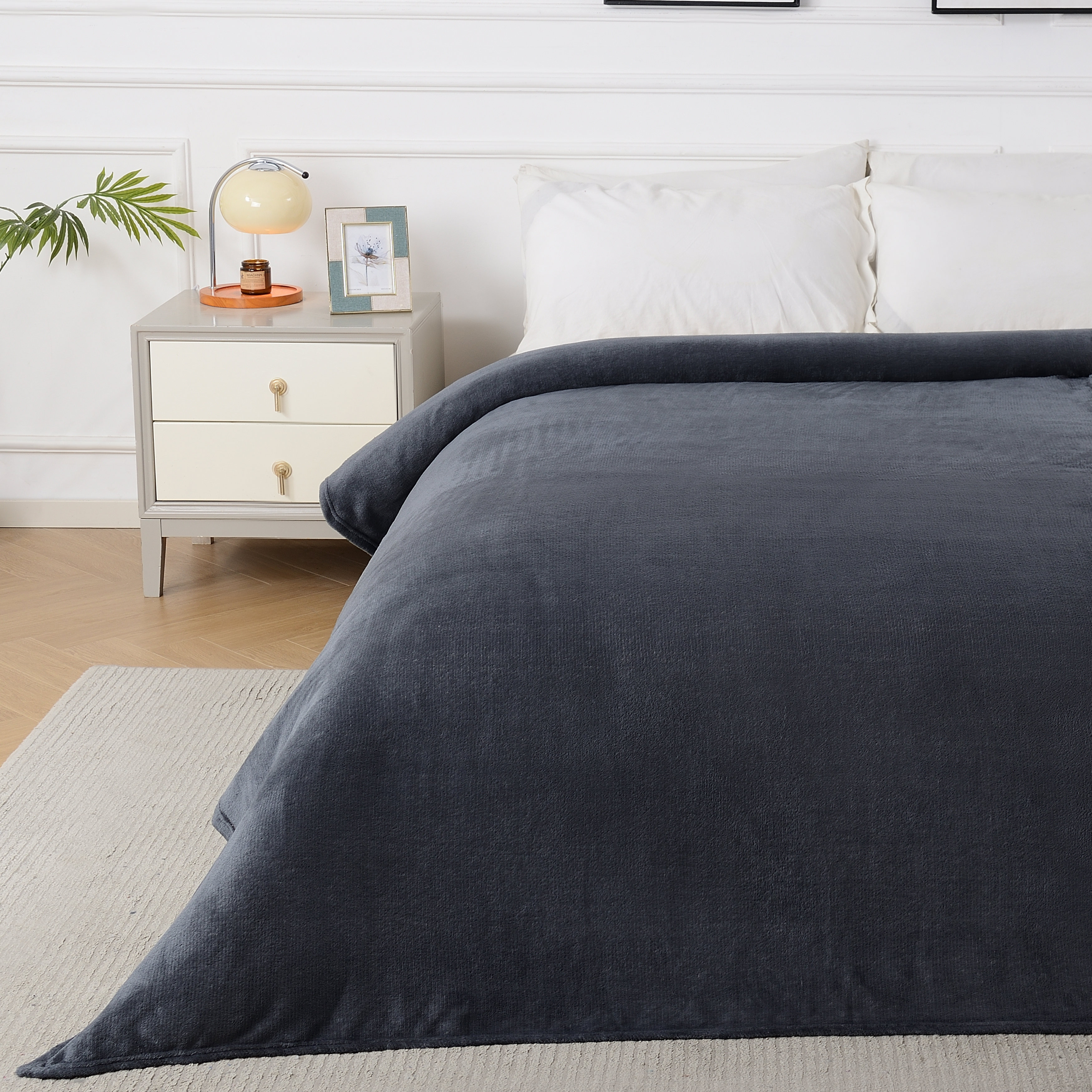 Turun 28%: Selimut Bulu Polos size