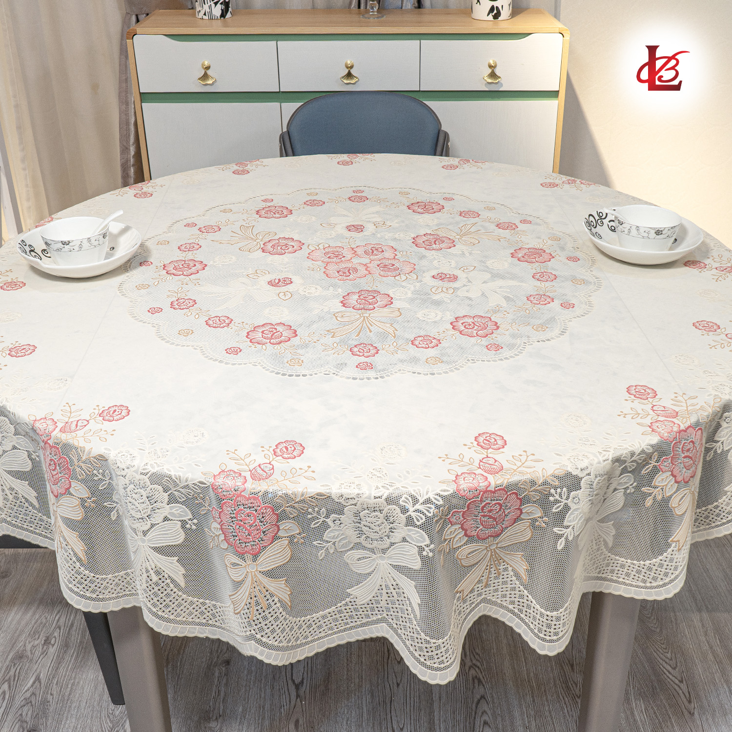 Turun 20%: Taplak Meja Bulat 150x150cm /