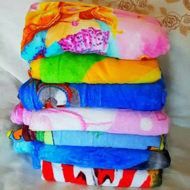 Turun 37%: SELIMUT LEMBUT uk 200x150