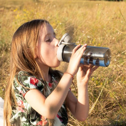 Cara Memilih Botol Minum Anak untuk Sekolah dan Aktivitas Sehari-hari