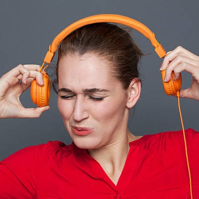 Tips Agar Headphone Tidak Sakit di Telinga Saat Dipakai