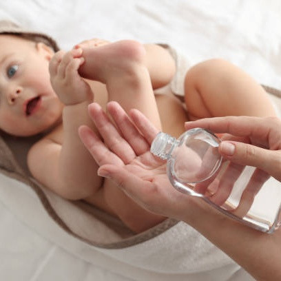 Cara Aman Pakai Essential Oil untuk Bayi, Bunda Wajib Tahu!