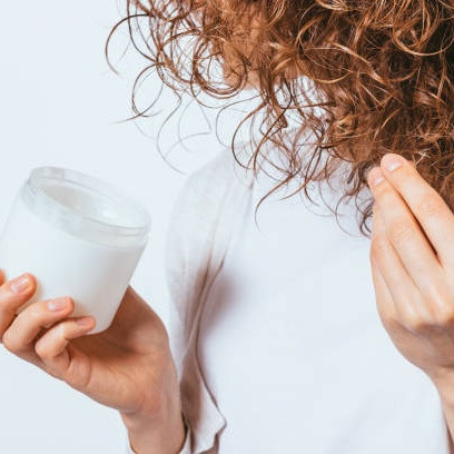 Trik Pakai Hair Mask untuk Rambut Rusak Akibat Sering Bleaching