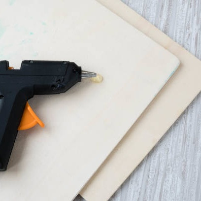 Panduan Aman Memakai Glue Gun