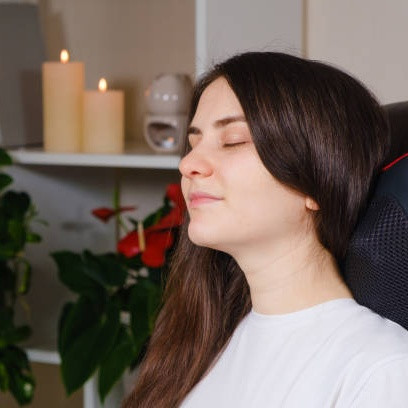 Bantal Pijat Elektrik di Tengah Gaya Hidup Modern