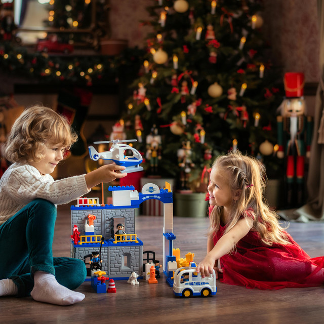 Cara Praktis Memperbaiki Mainan Anak yang Rusak di Rumah