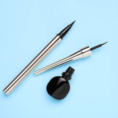 Cara Mengatasi Eyeliner Kering dan Macet Sebelum Habis