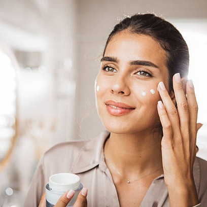 Tips Menggunakan Moisturizer Wajah agar Hasil Maksimal