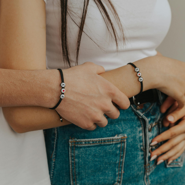 Mengapa Gelang Couple Jadi Simbol Komitmen Paling Populer Tahun Ini?