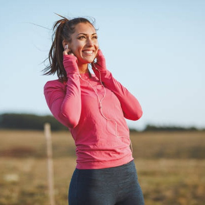 5 Kesalahan Memilih Jaket Olahraga Wanita yang Bikin Gerah dan Gatal