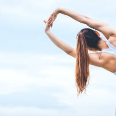 Trik Pakai Sport Bra untuk Dada Besar agar Tetap Kencang dan Aman