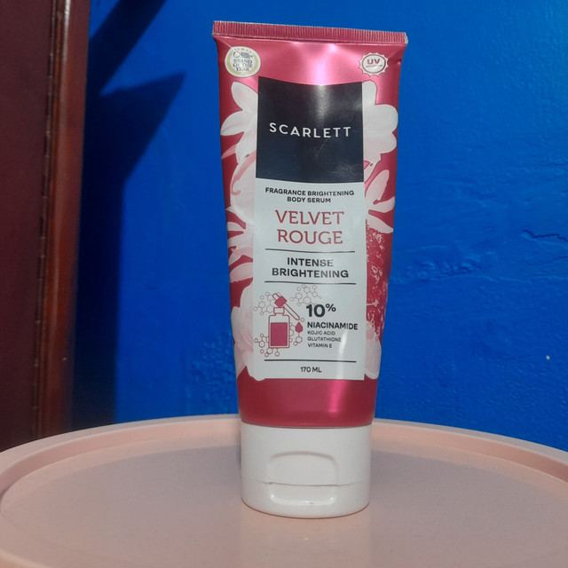 Review Scarlett Hand Body Velvet Rouge: Wangi Mewah, Kulit Lembab Seharian?