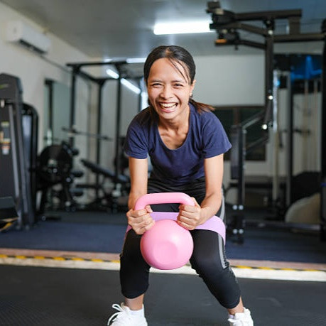 5 Kesalahan Pakai Kettlebell yang Sering Disepelekan, Awas Cedera! 