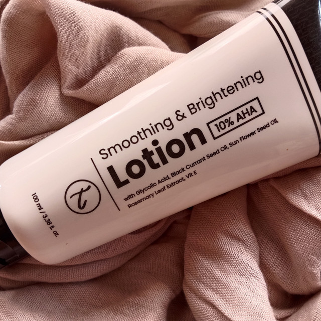 Teratu Beauty Smoothing & Brightening Lotion 10% AHA: Ampuh tapi Banyak yang Tidak Tahu?