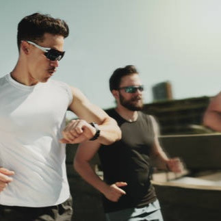 Tips Memilih Kaos Running Pria yang Ringan dan Cepat Serap Keringat