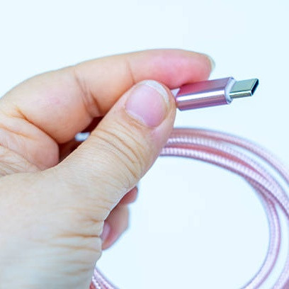 Kompatibilitas Kabel Data 120 Watt Lebih Aman dan Cocok Untuk Device Apa Saja