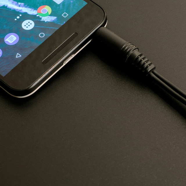 3 Alasan Kenapa Kamu Harus Mulai Menggunakan Charger Pintar Sekarang