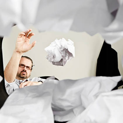 Strategi Kurangi Limbah Kertas di Kantor