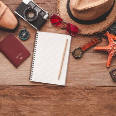 Top 5 Travel Essentials buat Liburan ke Luar Negeri