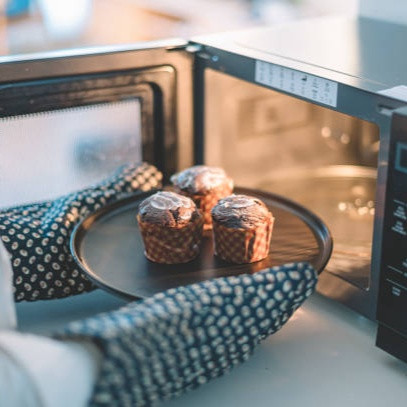 10 Microwave Paling Worth It 2026, Dari Harga Hemat Sampai Fitur Sultan