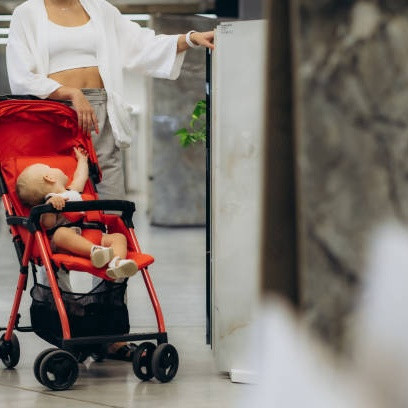 Stroller Lipat yang Ringkas, Solusi Traveling dengan Bayi Tanpa Drama