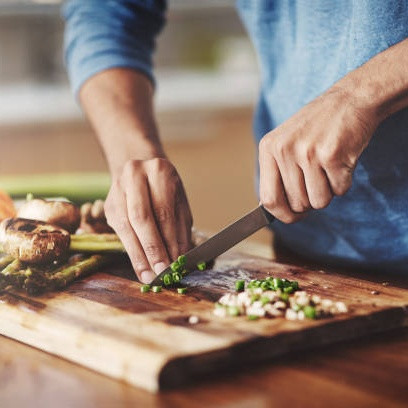 7 Kesalahan Pakai Pisau Dapur yang Sering Dilakukan